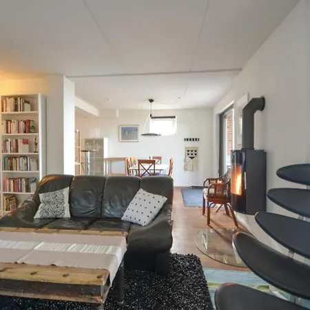 아파트 Three-bedroom In Rønde