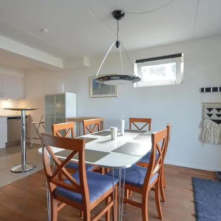 아파트 Three-bedroom In *